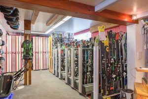 Ski equipment hire